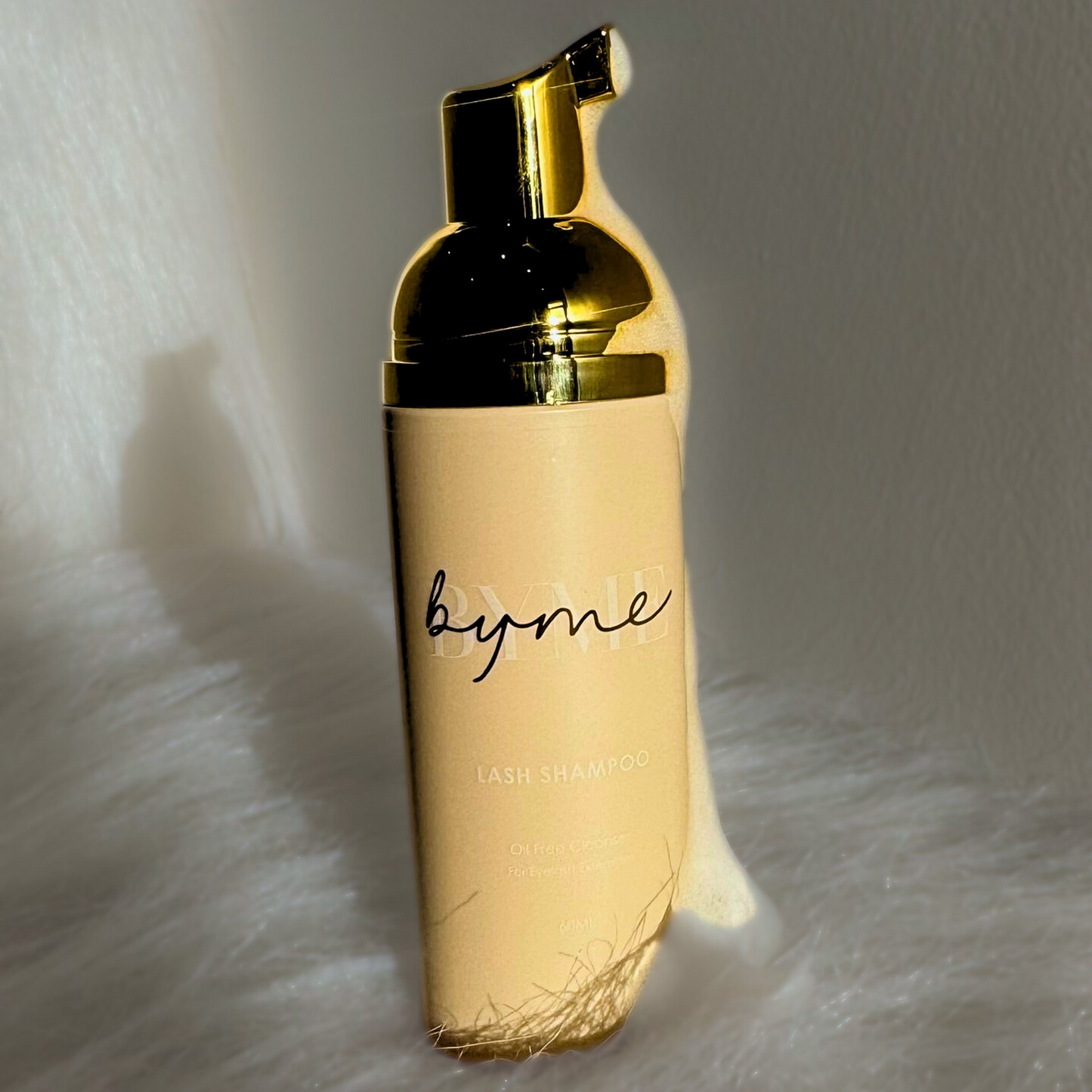 Pineapple Scented Lash Shampoo