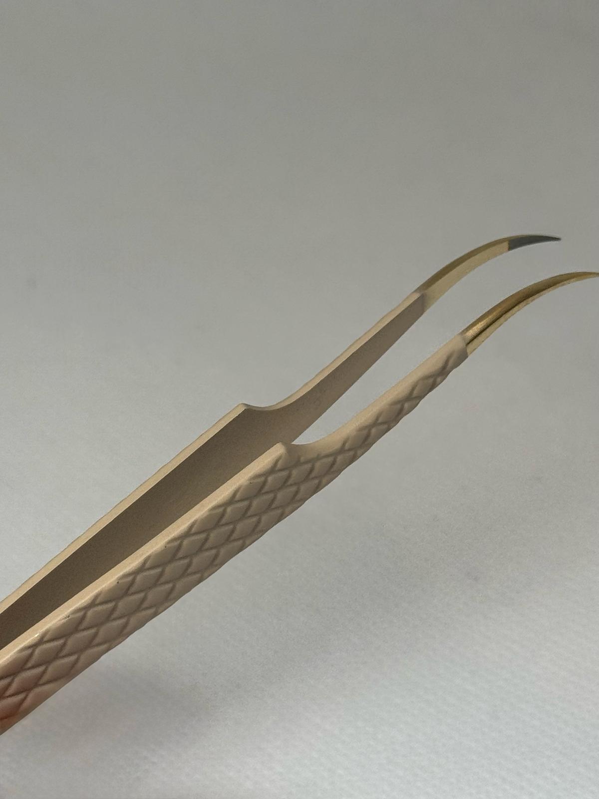 The J-Curve Tweezer – Precision Curve